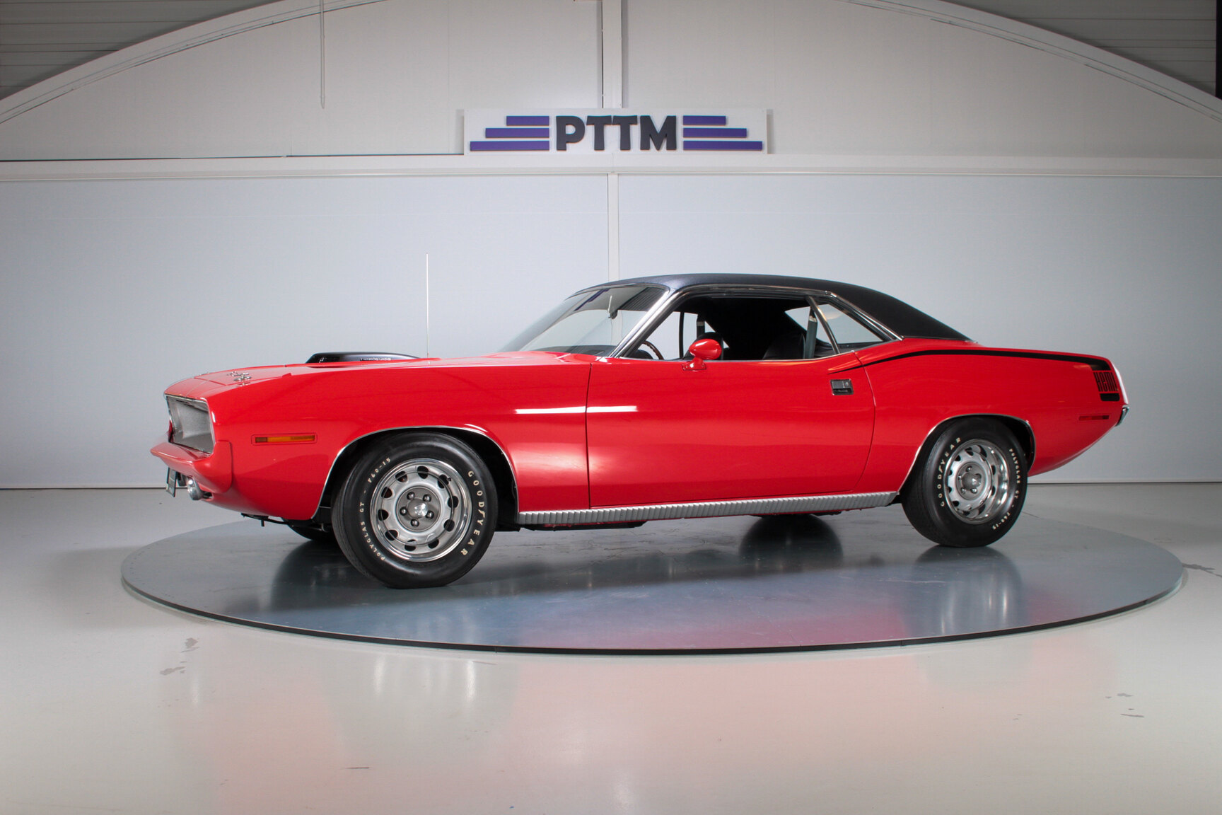 Exterior image of 1970 Plymouth Hemi Cuda