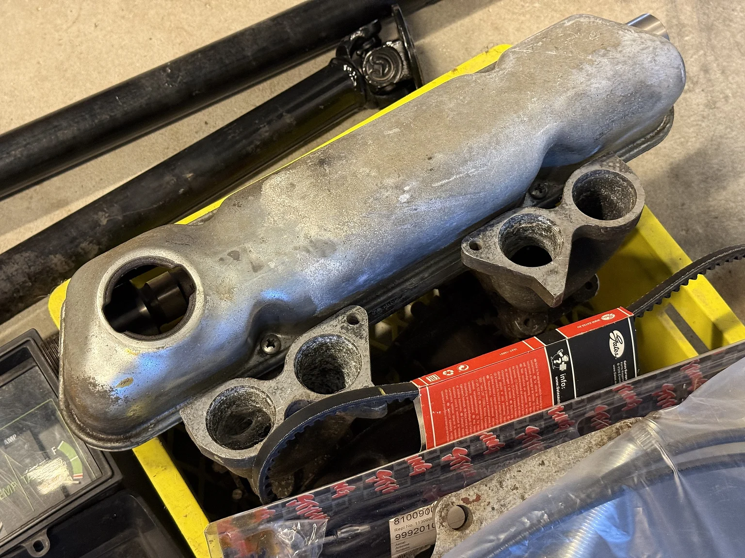 Image of 1973 Volvo 142 2.0 Deluxe mechanics (24)