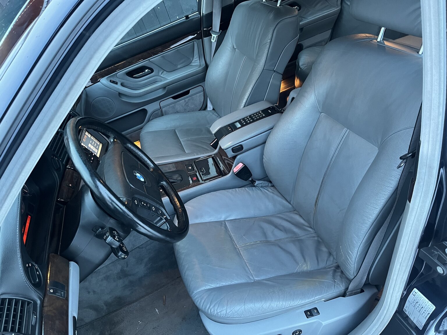 Interiörbild 1996 BMW 750IA (3)