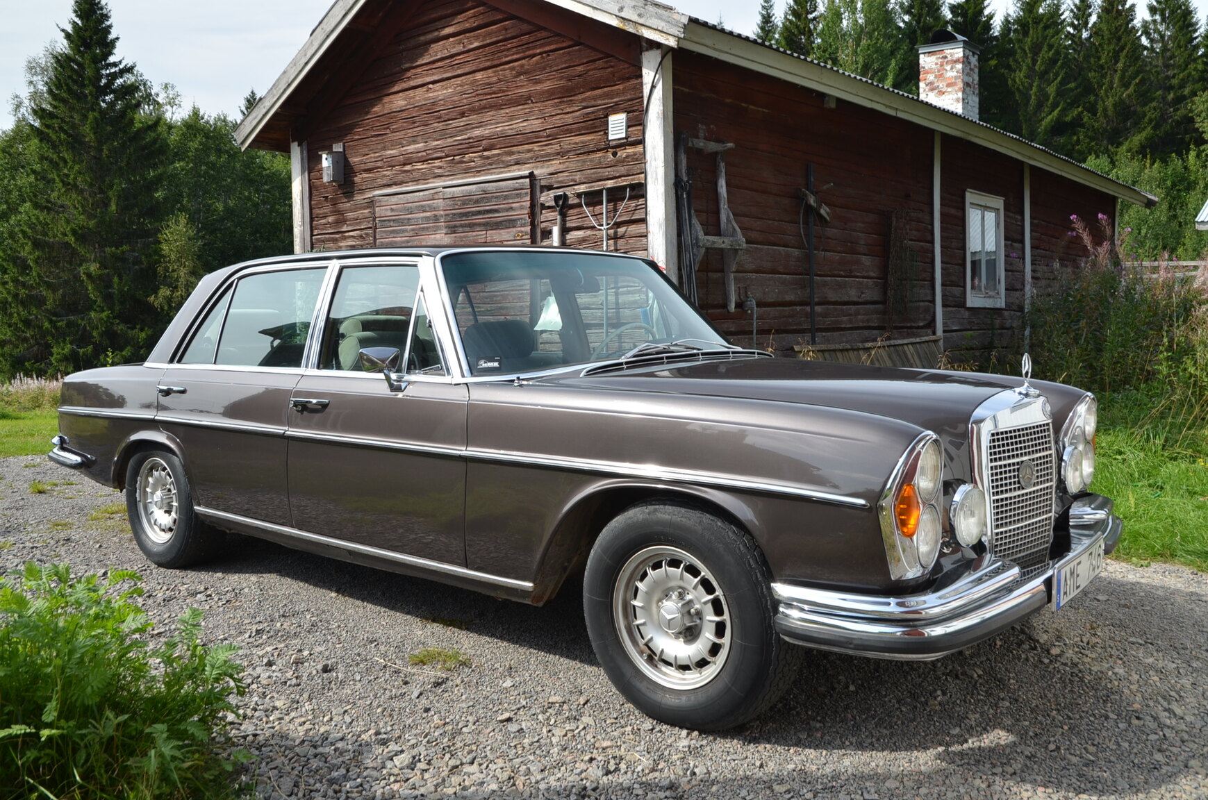 Exterior image of 1968 Mercedes-Benz W109 300 SEL 6.3