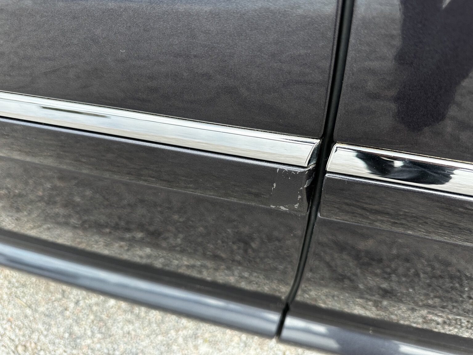 Exterior image of 2009 Audi S8 5.2 V10 FSI Quattro