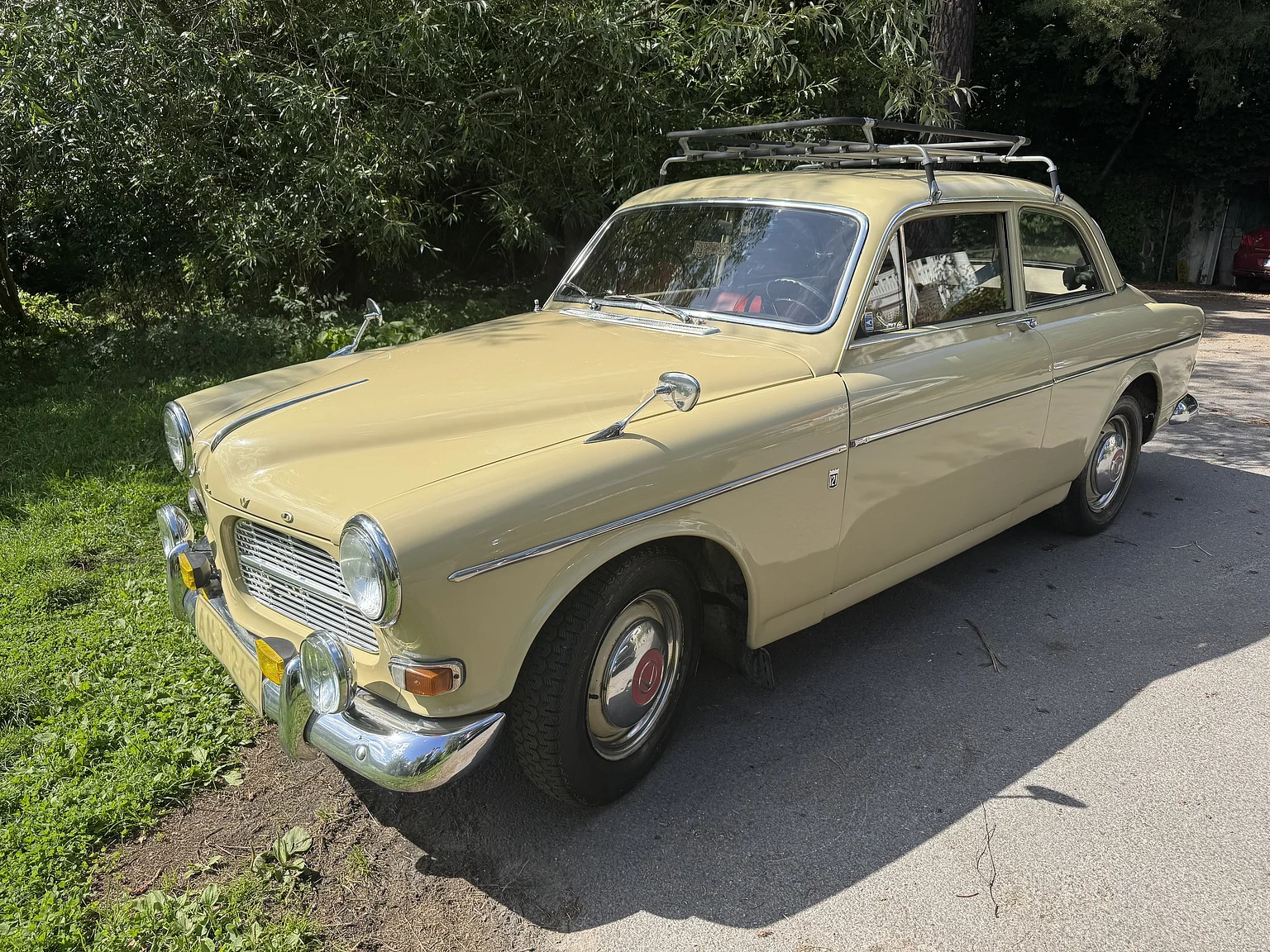 Exterior image of 1964 Volvo Amazon (1)