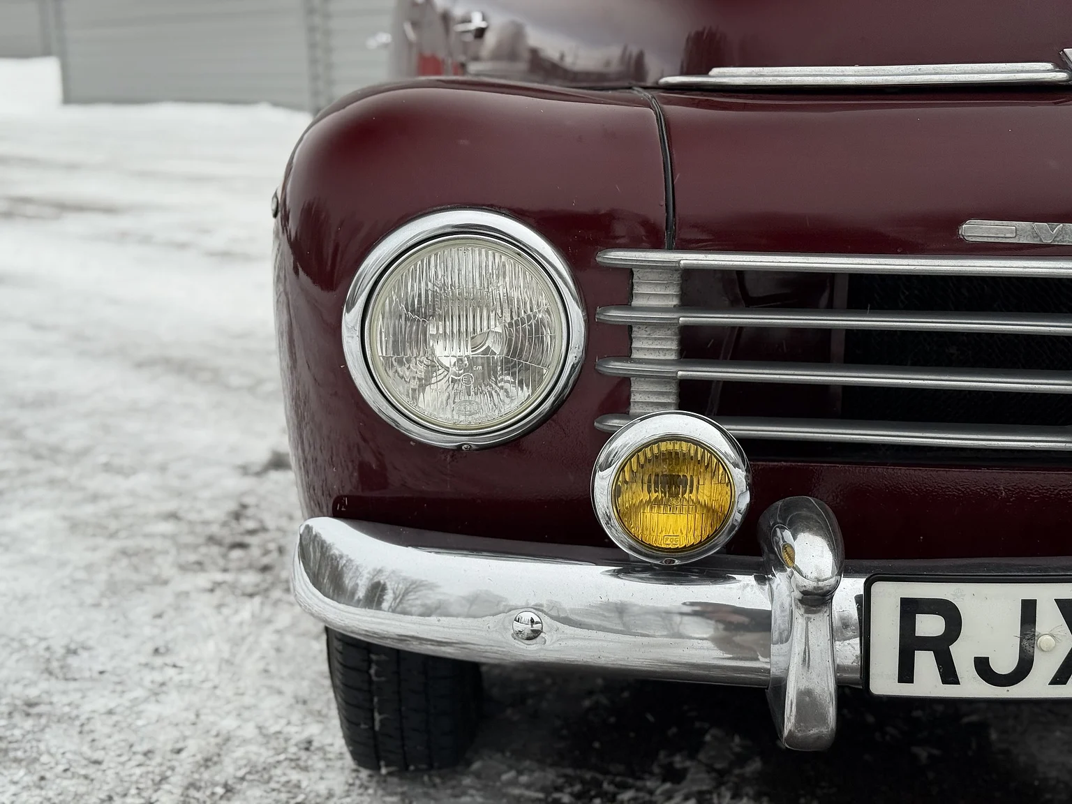 Exteriörbild på 1953 Volvo PV444ES (20)
