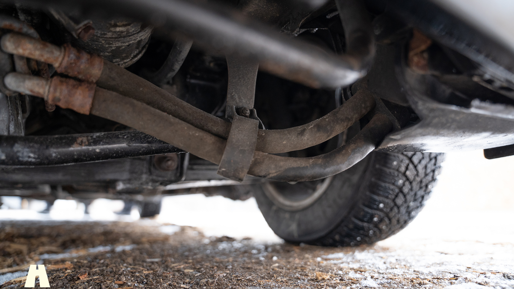 Image of 1990 Mercedes 300 CE-24 mechanics