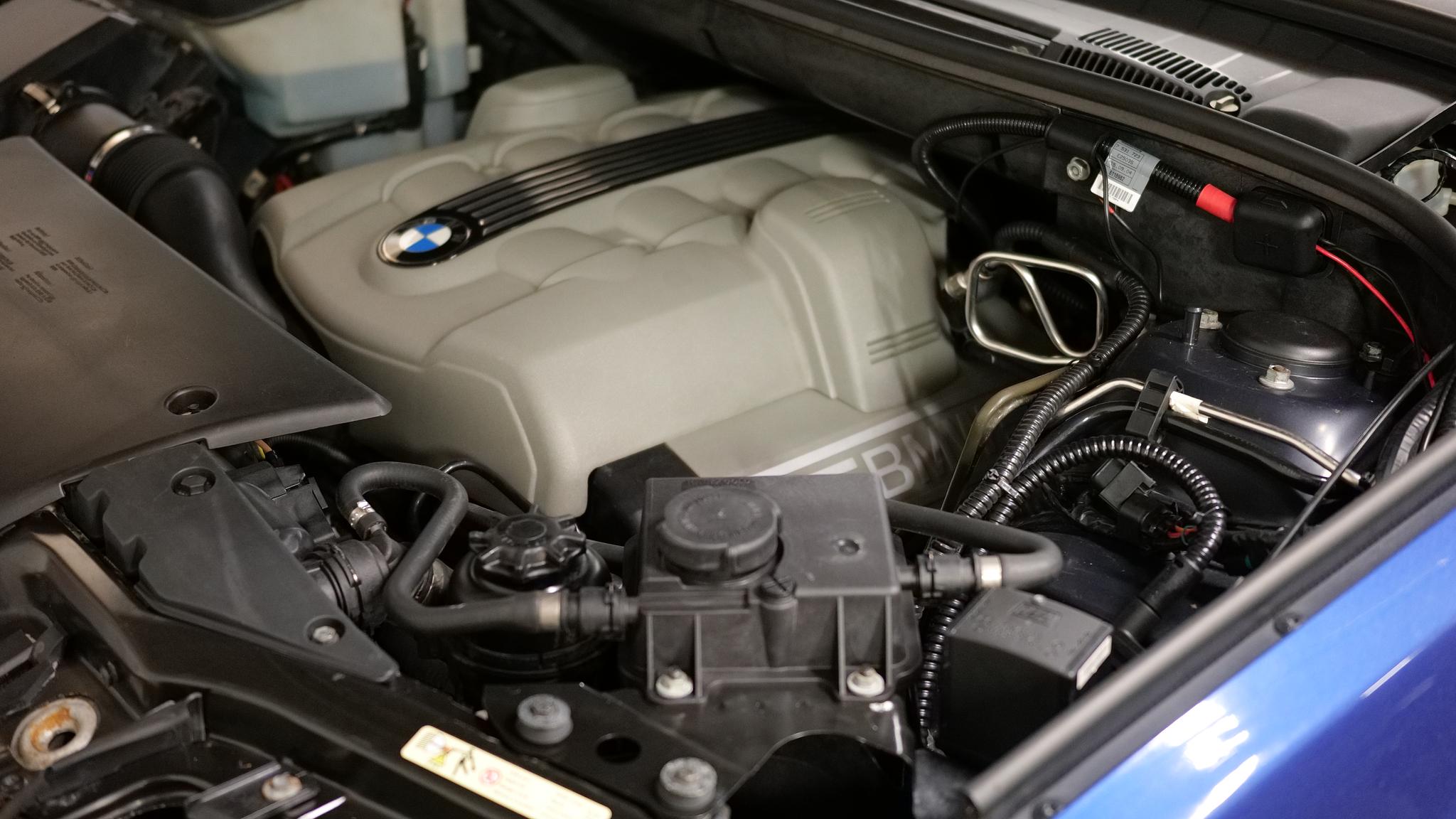 2005 BMW X5 4,8IS (4), Mekanik