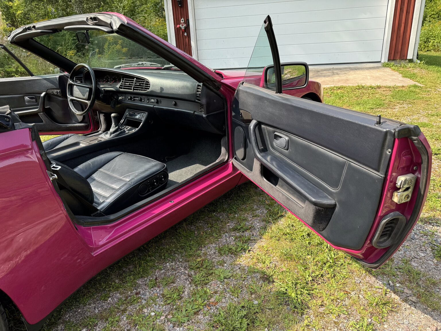 Interior image of 1990 Porsche 944 S2 Convertible
