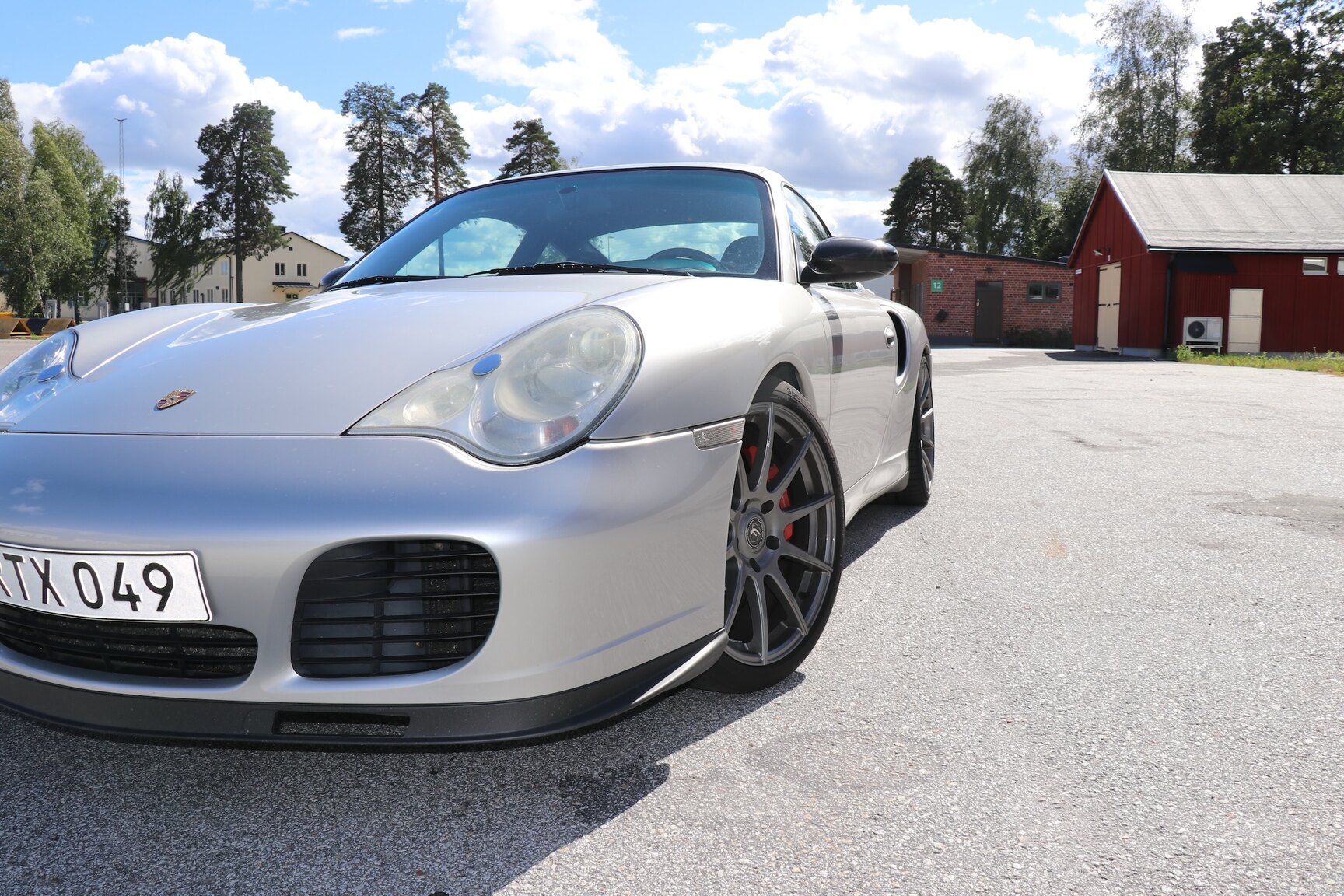 Exteriörbild på 2001 Porsche 911 Turbo