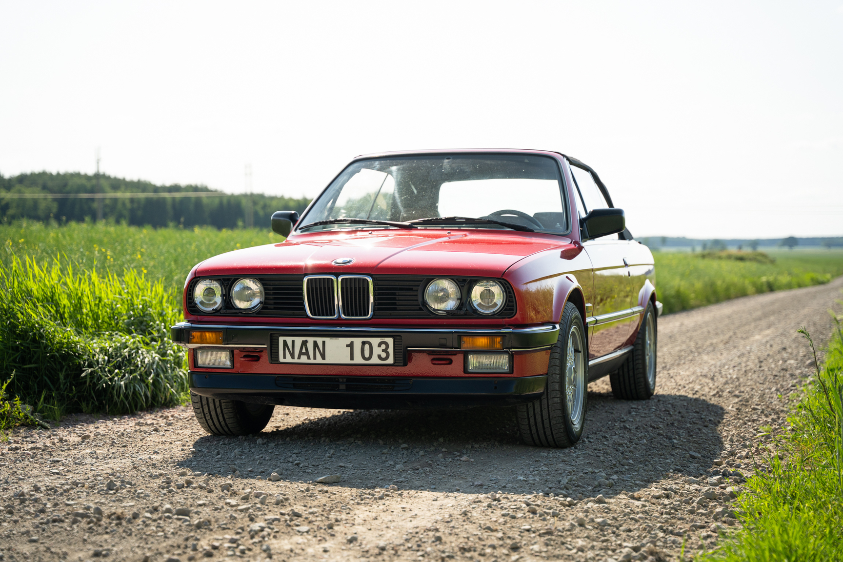 Exterior image of 1988 BMW 325 Cabriolet (E30)
