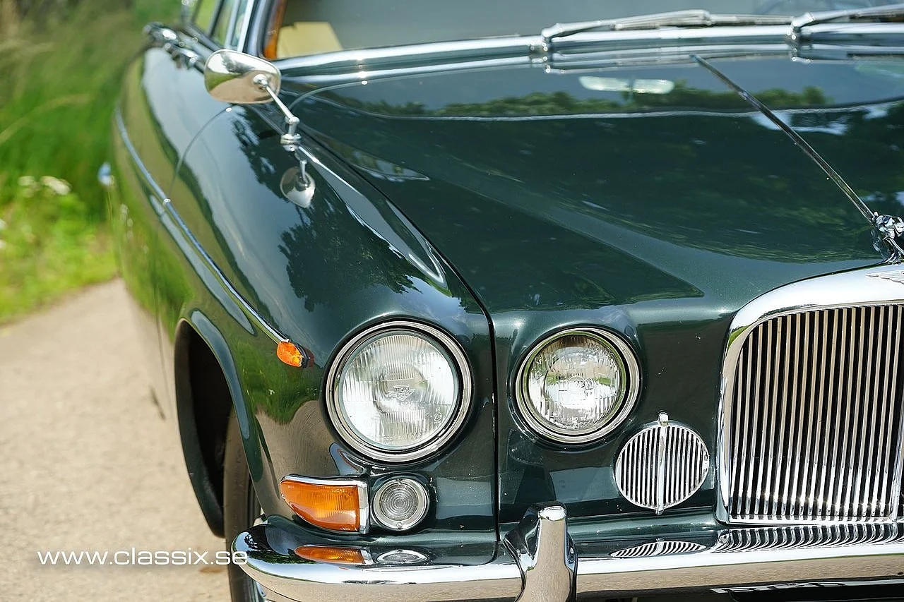 Bild von 1970 Jaguar 420 (14)