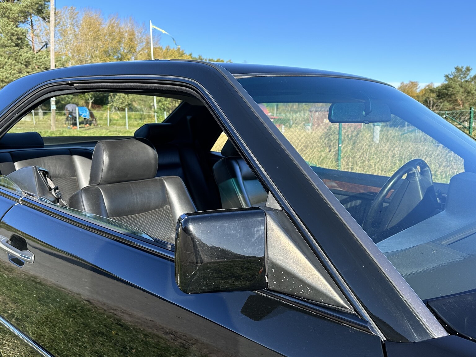 Aussenfoto 1990 Mercedes-Benz 300 CE 24V