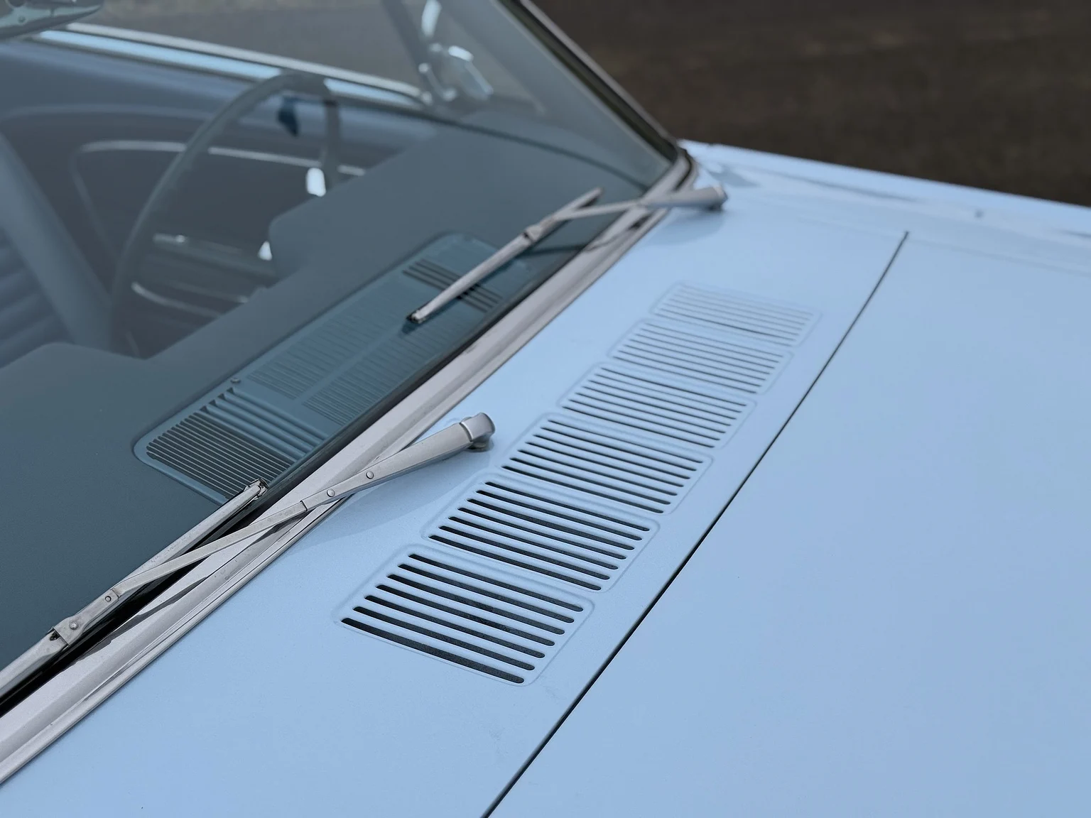 Exteriörbild på 1966 Ford Mustang Convertible 289 V8 (49)