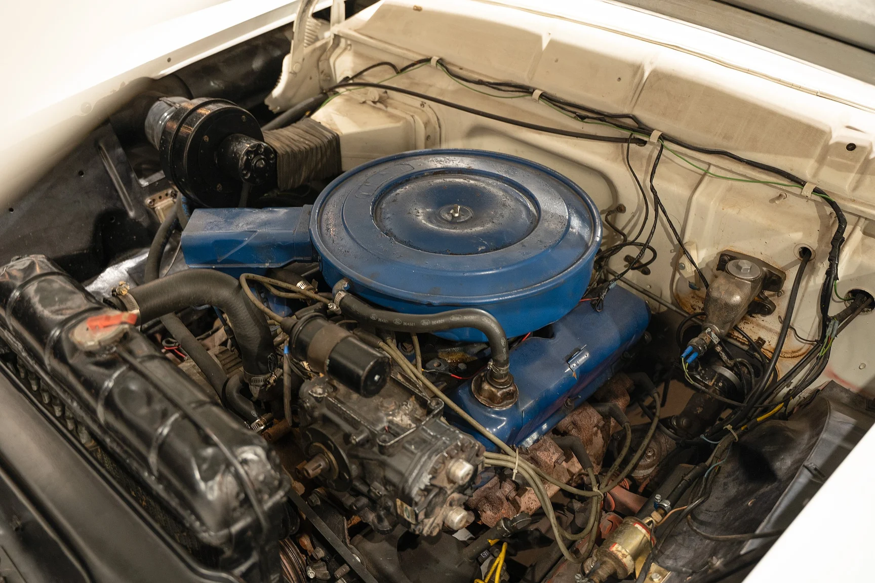 Image of 1956 Mercury Montclair Sport Sedan mechanics (1)