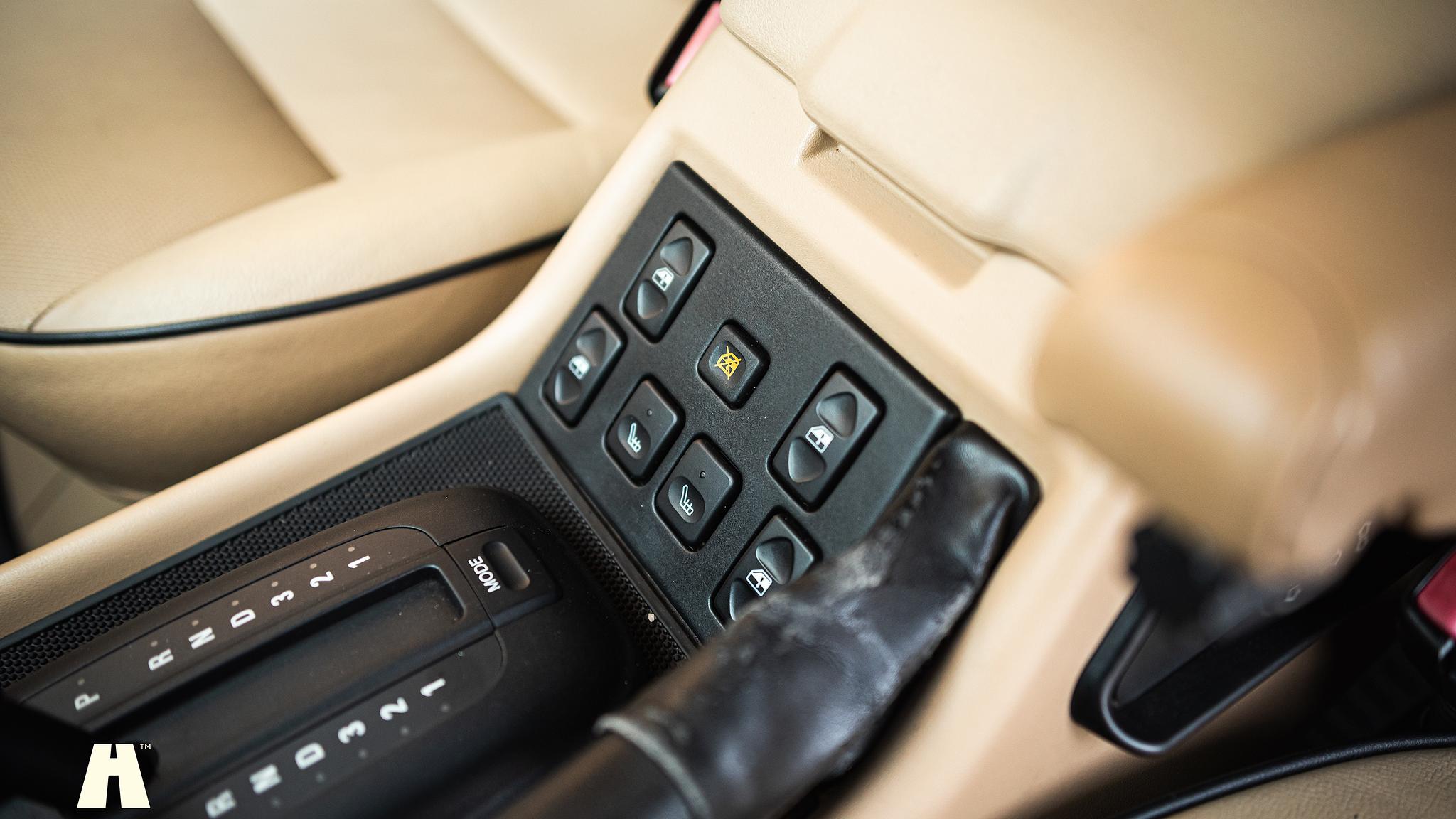 Innenraumfoto von 2003 Land Rover Discovery II, 2003