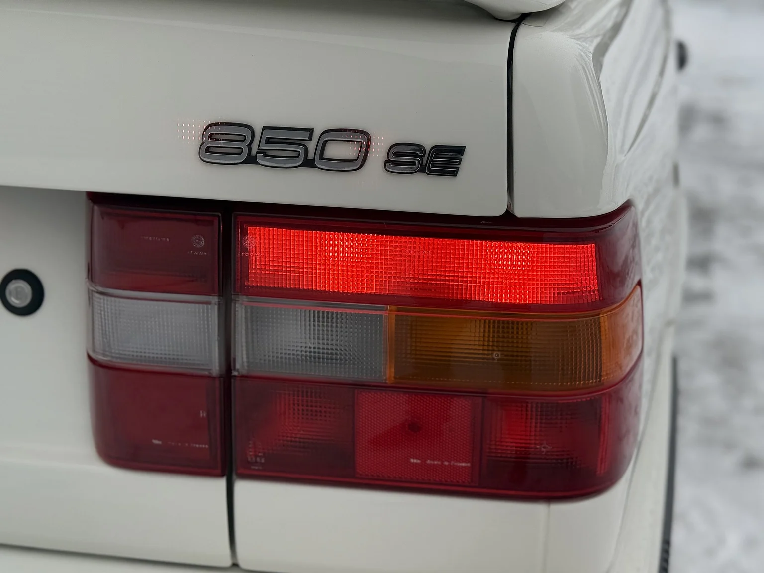 Exteriörbild på 1994 Volvo 850 2.5 SE (30)