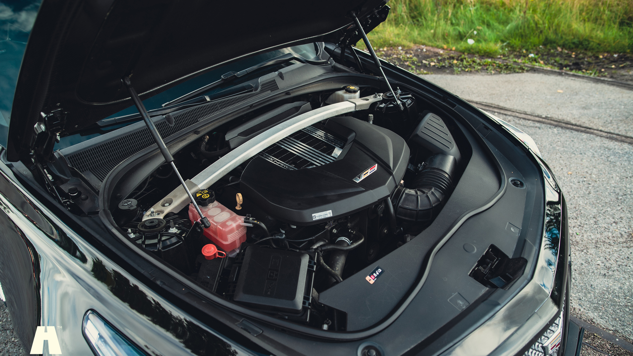 Image of 2018 Cadillac CTS-V Carbon Package mechanics