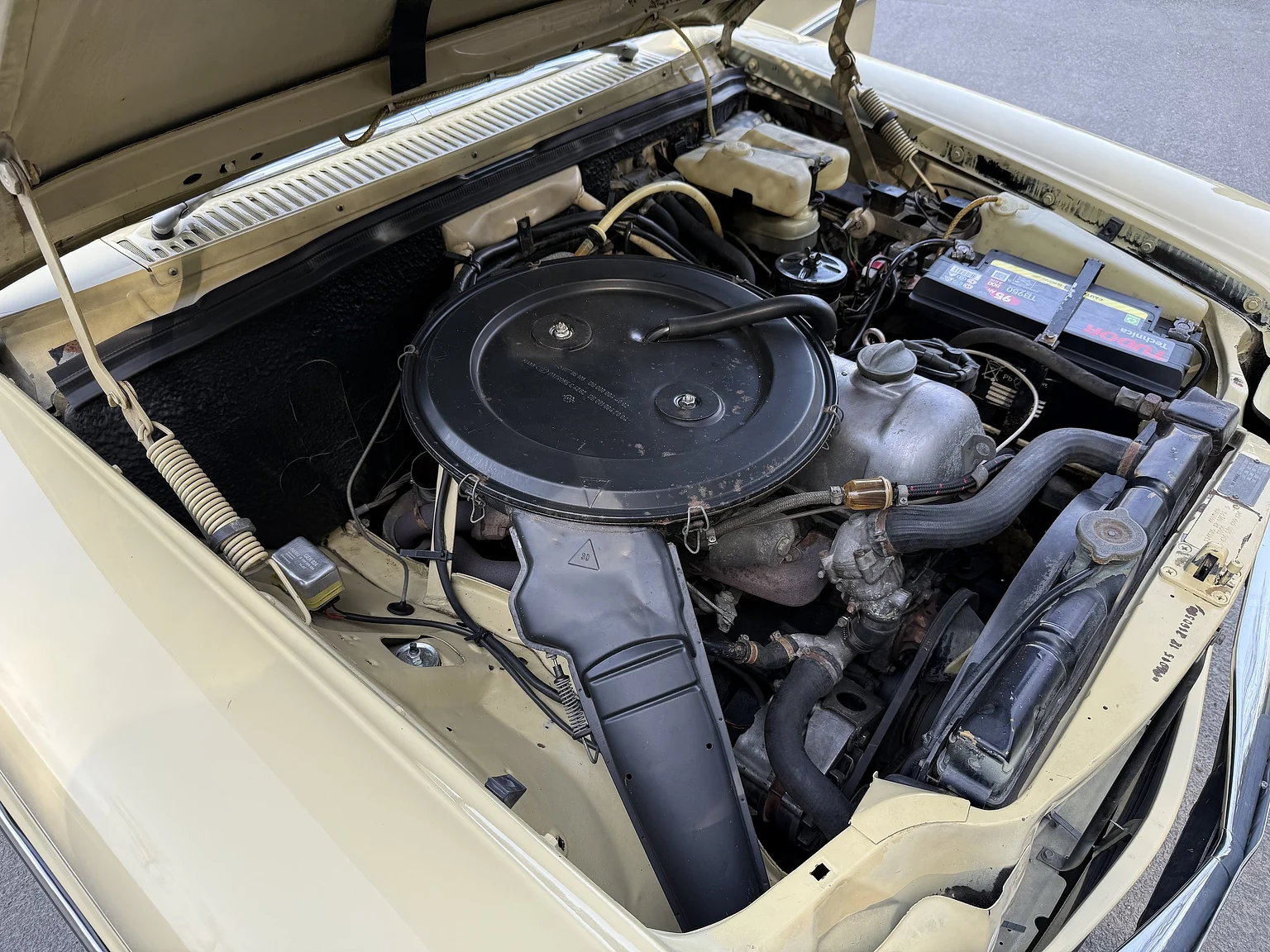 Image of 1974 Mercedes-Benz 230 Automatic (3) mechanics