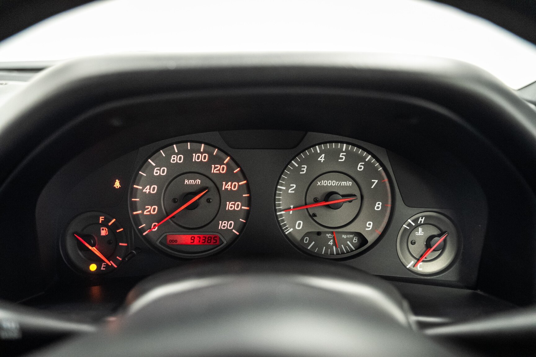 Interiörbild 2000 Nissan Skyline R34 GT-T Coupé