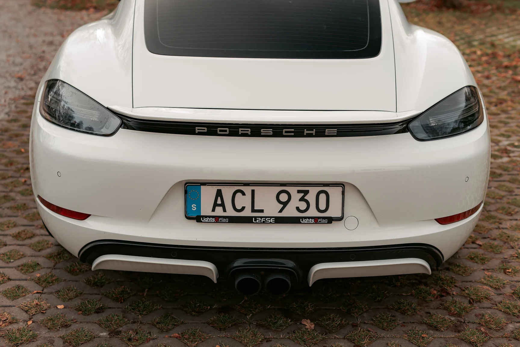 Exteriörbild på 2017 Porsche 718 Cayman S (22)