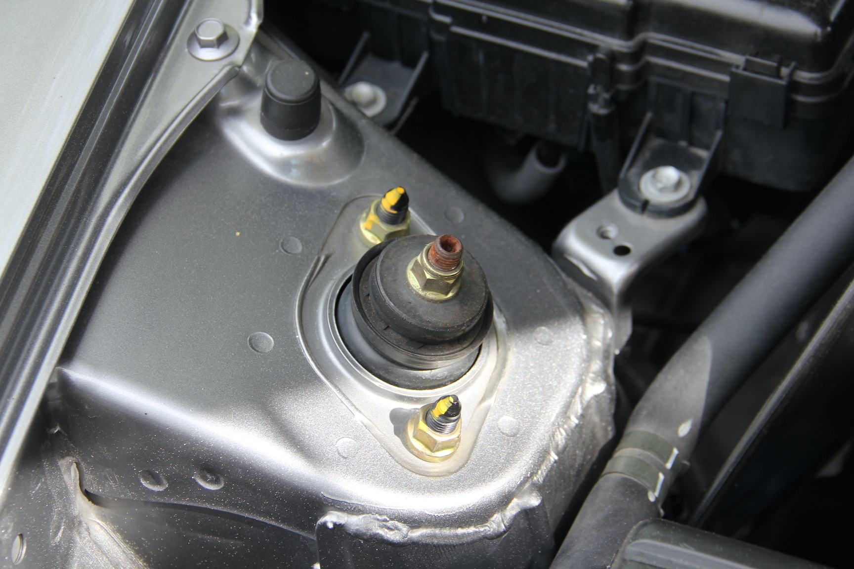 Image of 2003 Honda S2000 mechanics