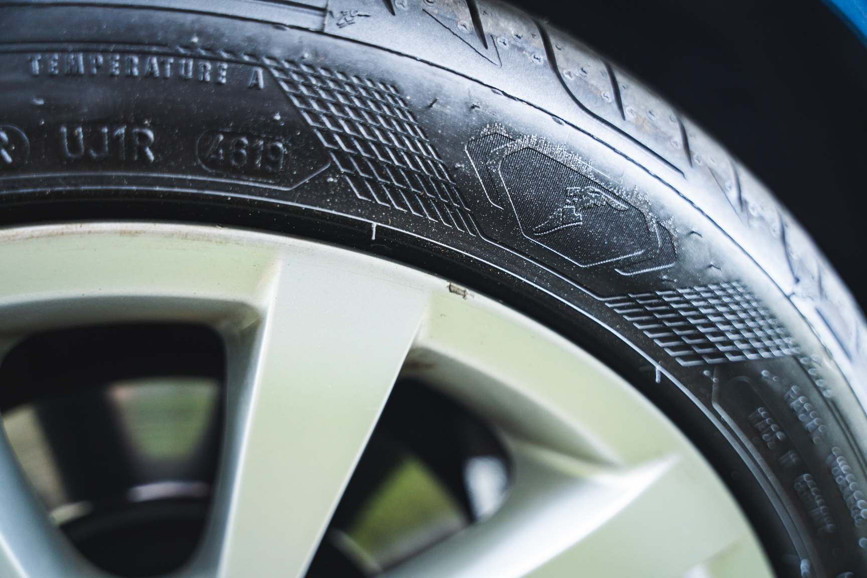 Exteriörbild på 2001 BMW E46 325 Cabriolet