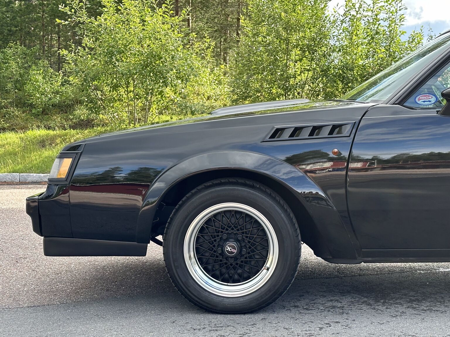 Exterior image of 1987 Buick Grand National "GNX" (3)