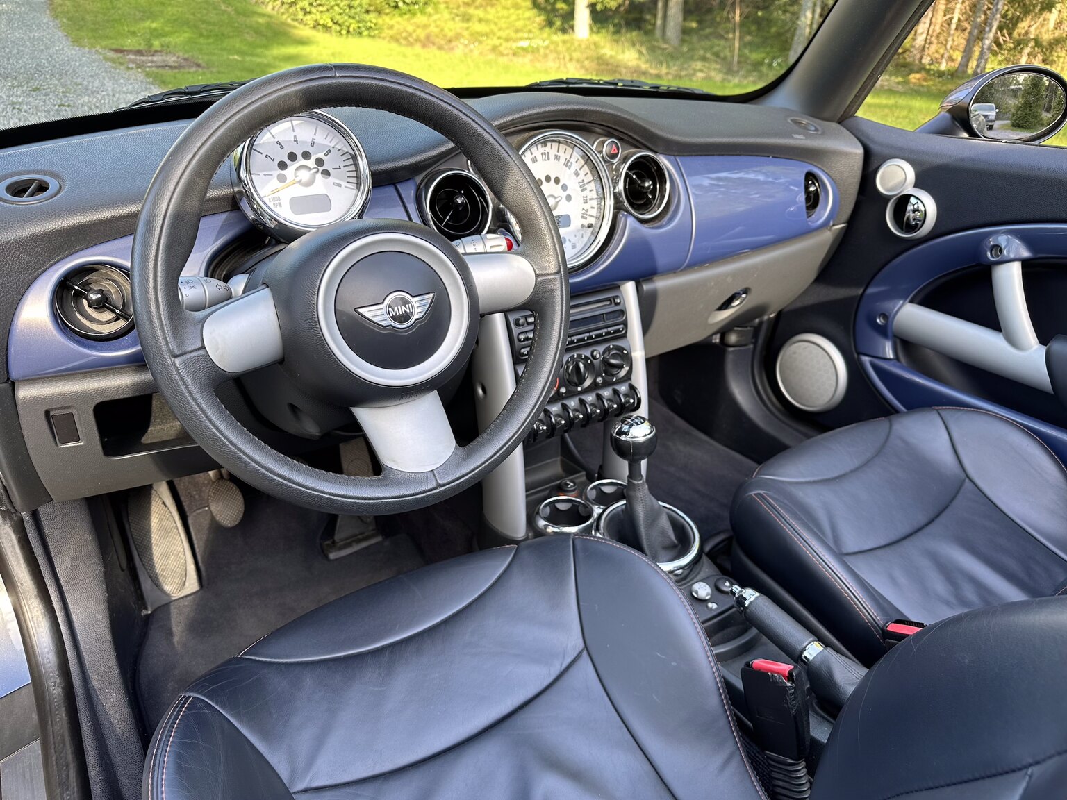 Innenraumfoto von 2004 Mini Cooper Convertible