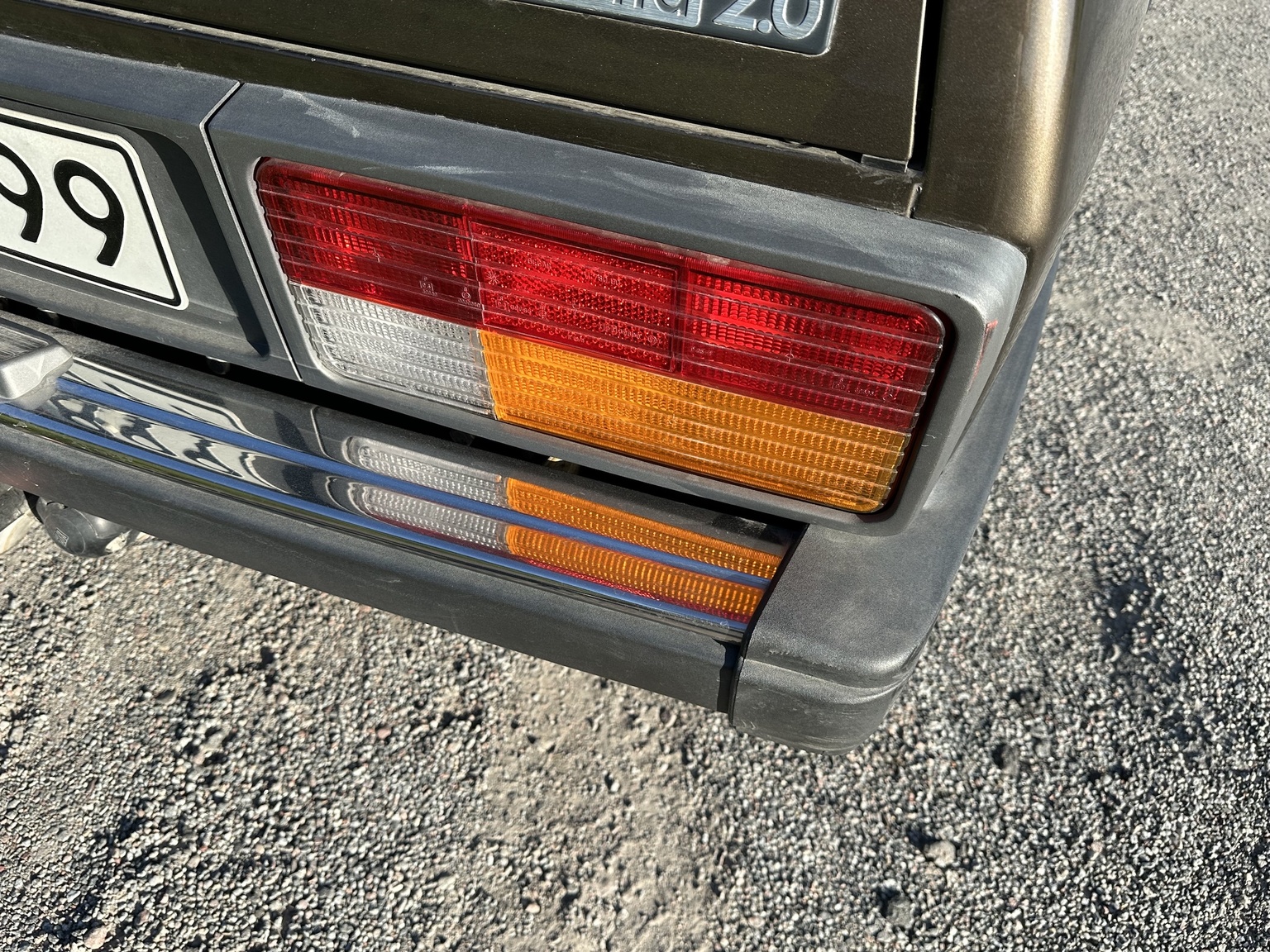 Exteriörbild på 1984 Alfa Romeo Alfetta 2000