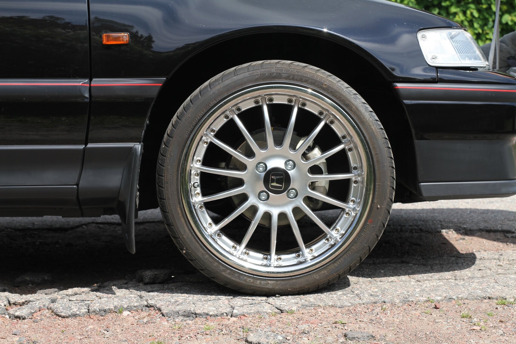 Exteriörbild på 1989 Honda Civic CRX *5082km*