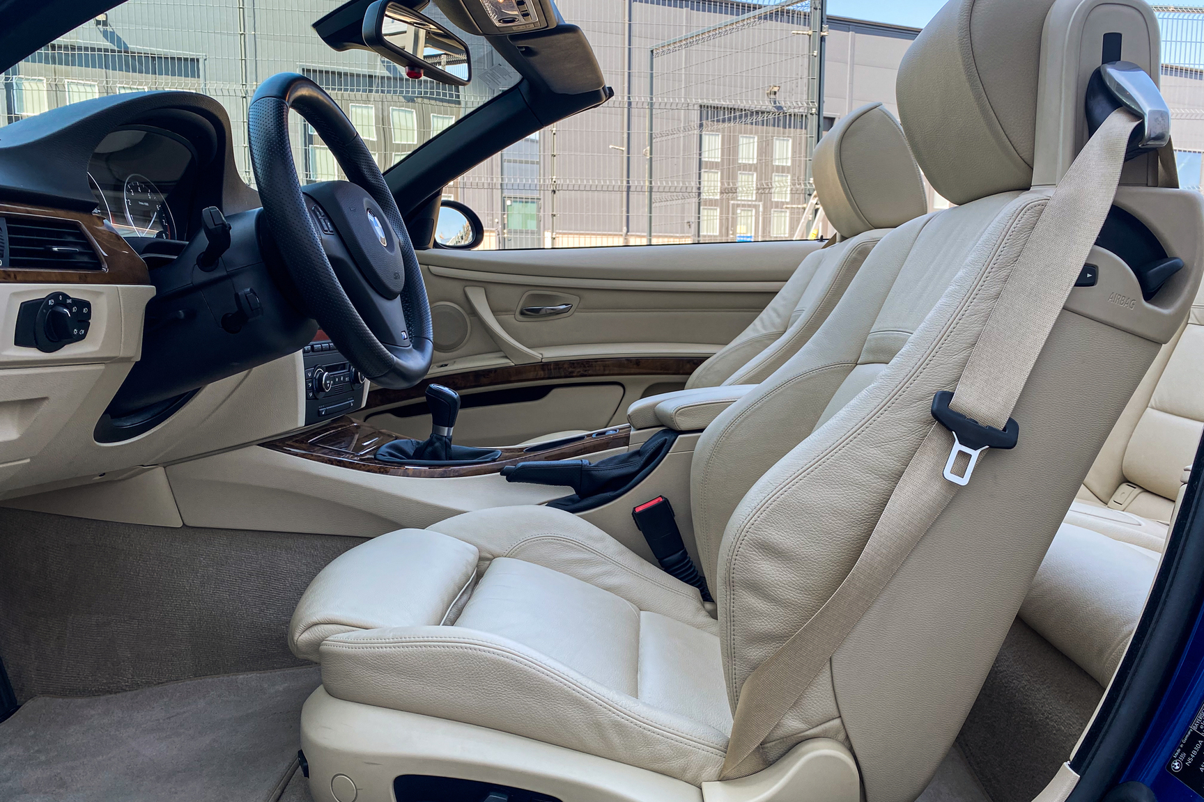 Interiörbild 2007 BMW 335i Cabriolet (8)