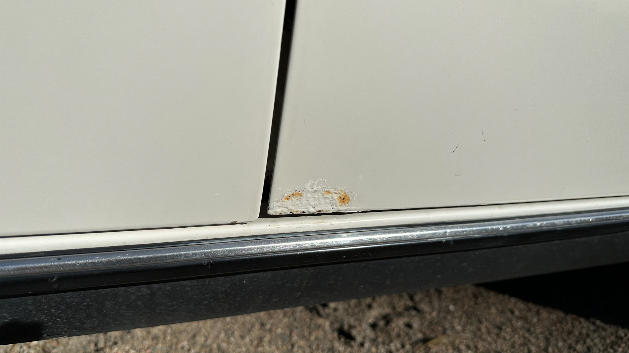 Exteriörbild på 1984 BMW 745i Executive Automat