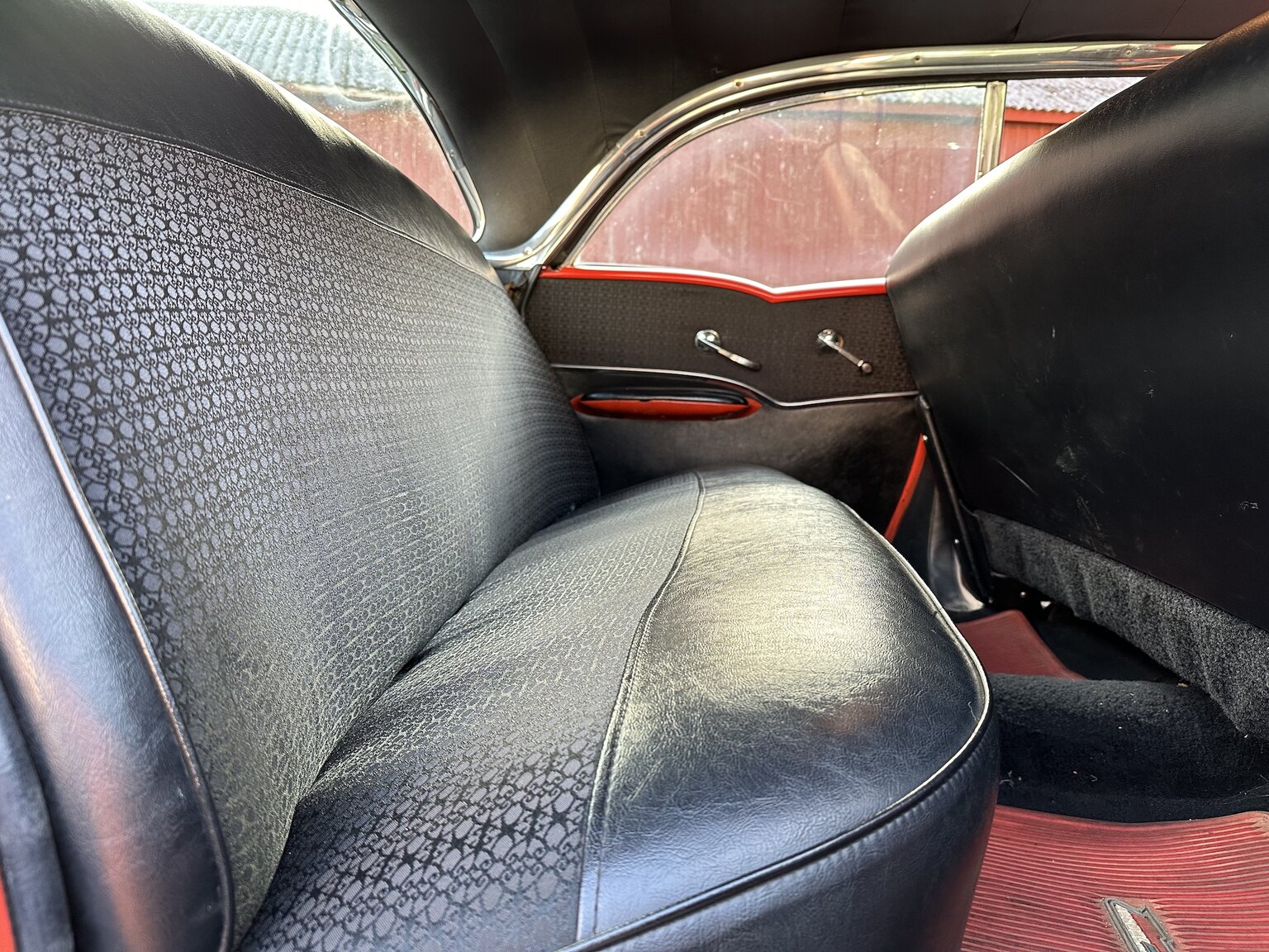 Interior image of 1957 Chevrolet Bel Air (16)