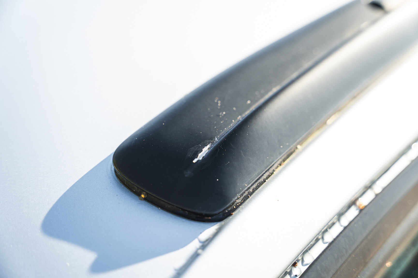 Exterior image of 1994 BMW 520i E34