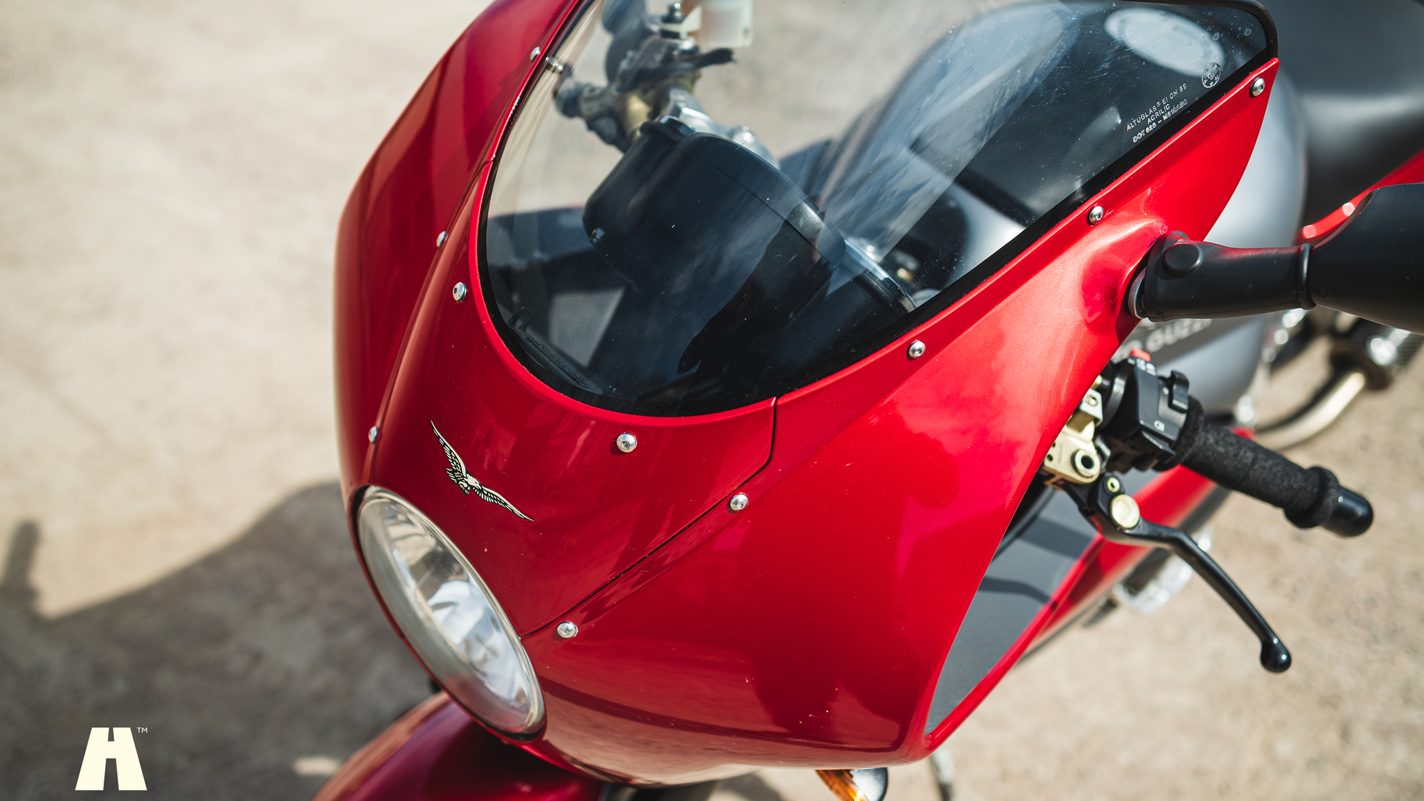 Exteriörbild på 2002 Moto Guzzi V11 Le Mans (27)