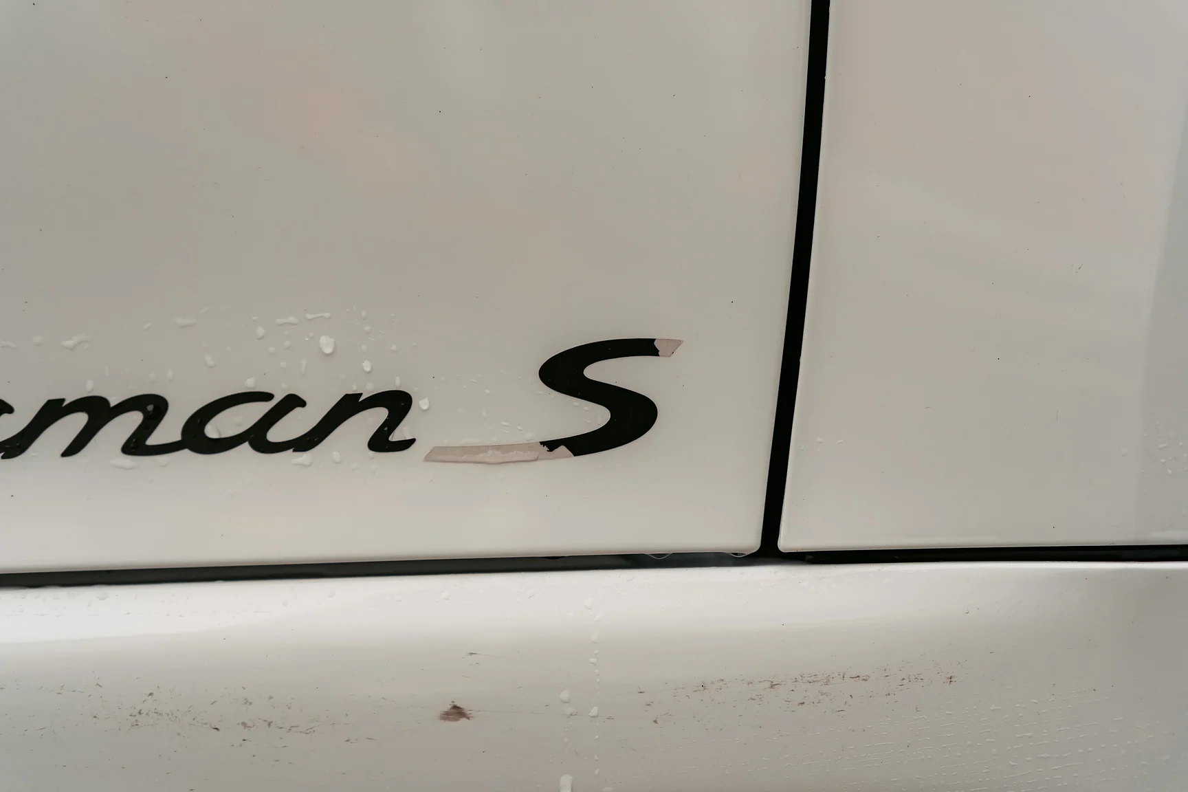 Exteriörbild på 2017 Porsche 718 Cayman S (64)