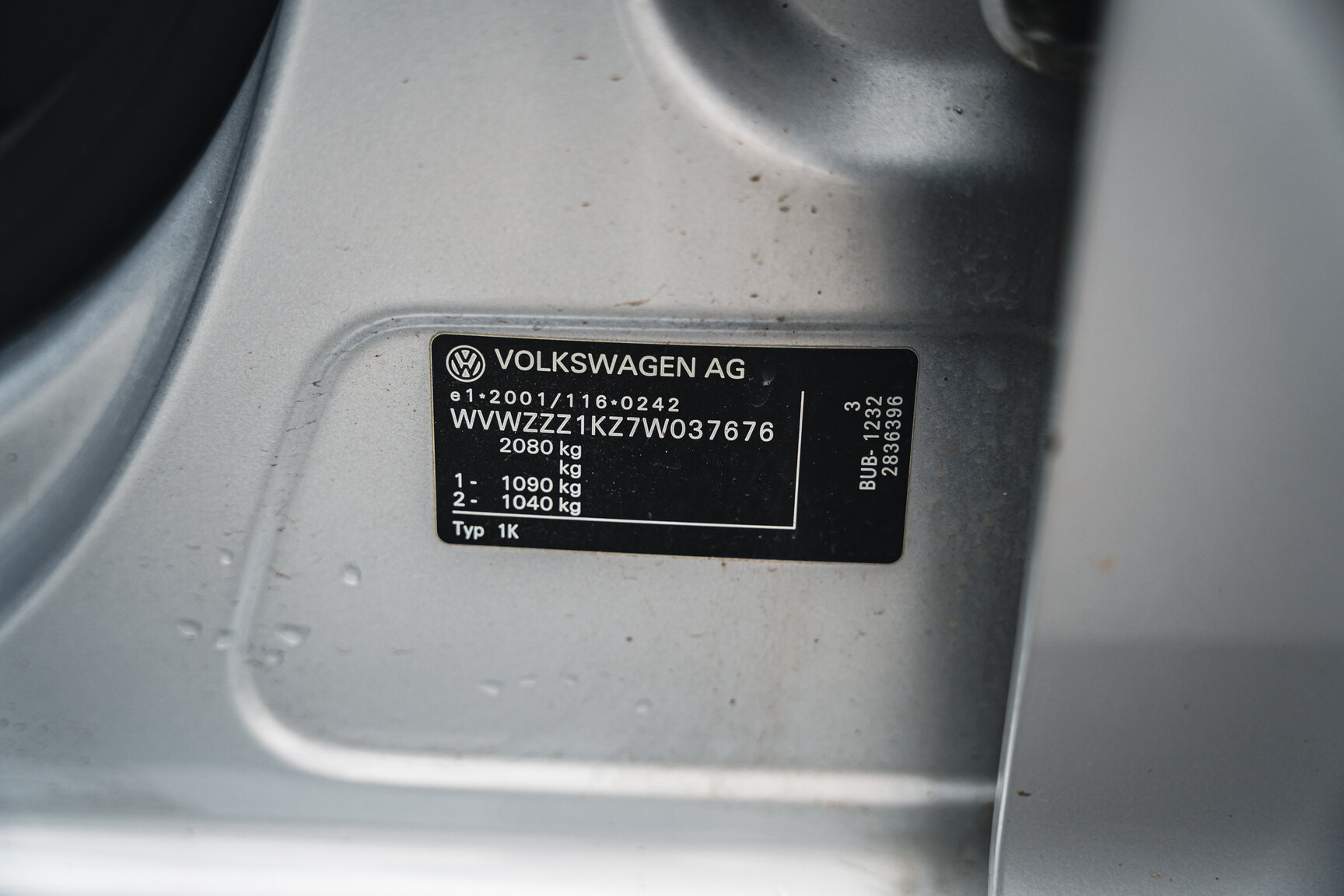 Innenraumfoto von 2007 Volkswagen Golf R32 (80)