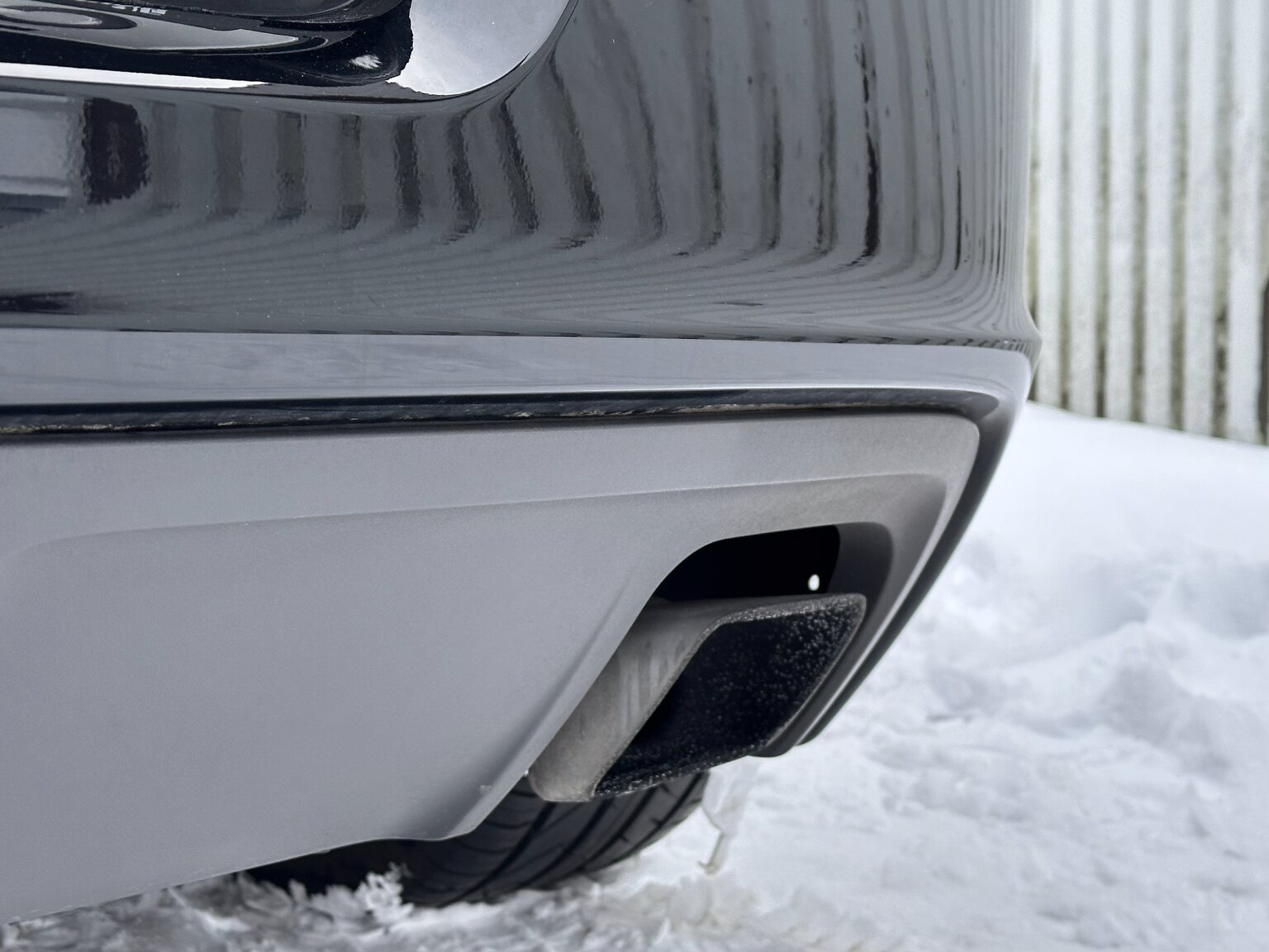 Exterior image of 2007 Opel Roadster GT