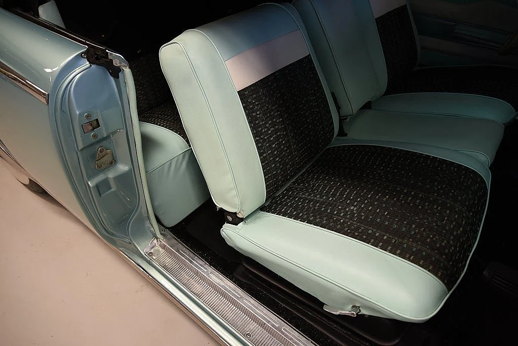 Bild på 1960 Plymouth Fury (68)