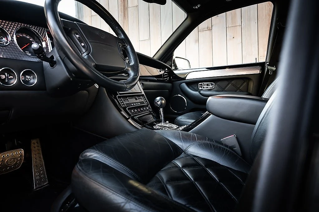Bild von 2002 Bentley Arnage (24)