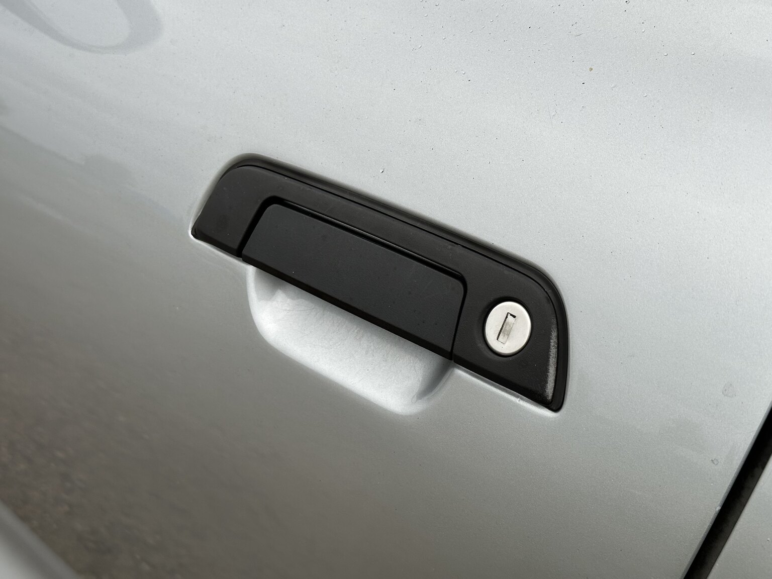 Exterior image of 1997 BMW Z3 2.8 Roadster