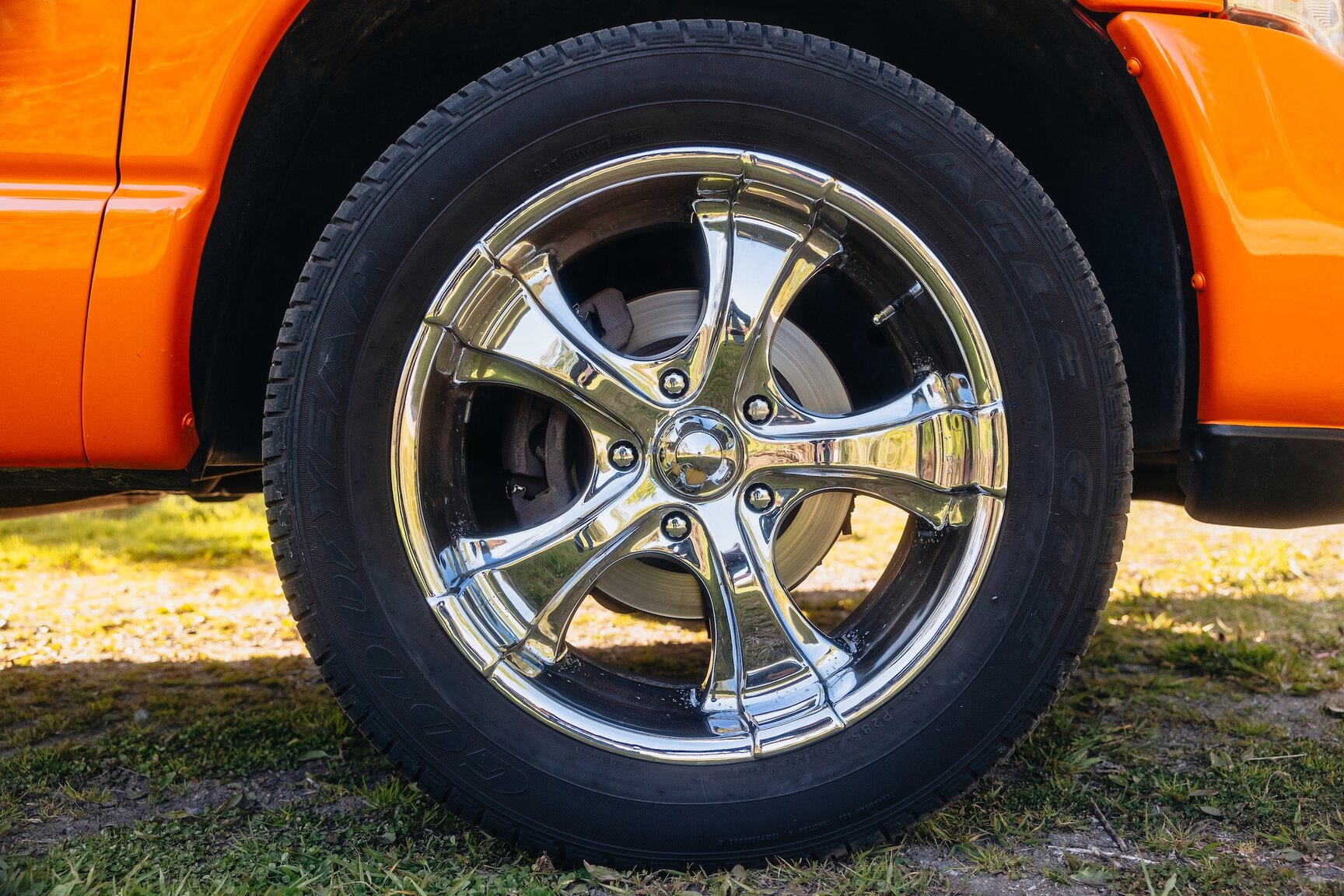 Exterior image of 2004 Dodge Ram HEMI GTX 