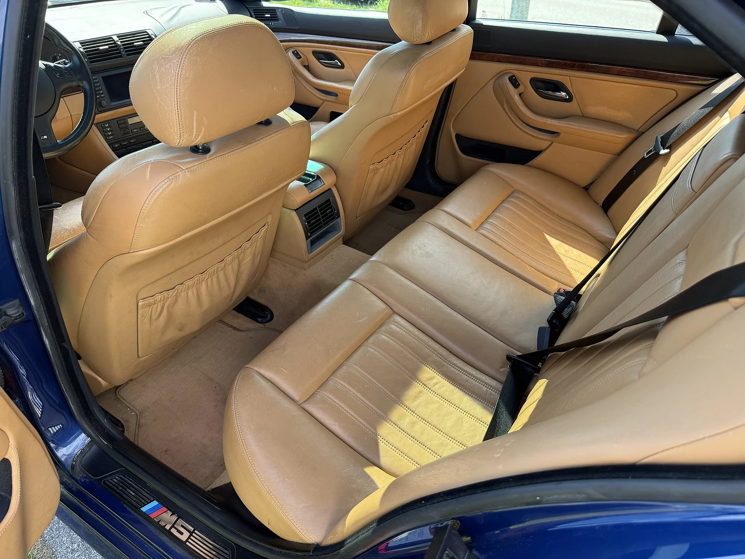 Innenraumfoto von 2001 BMW M5 E39 LCI (31)