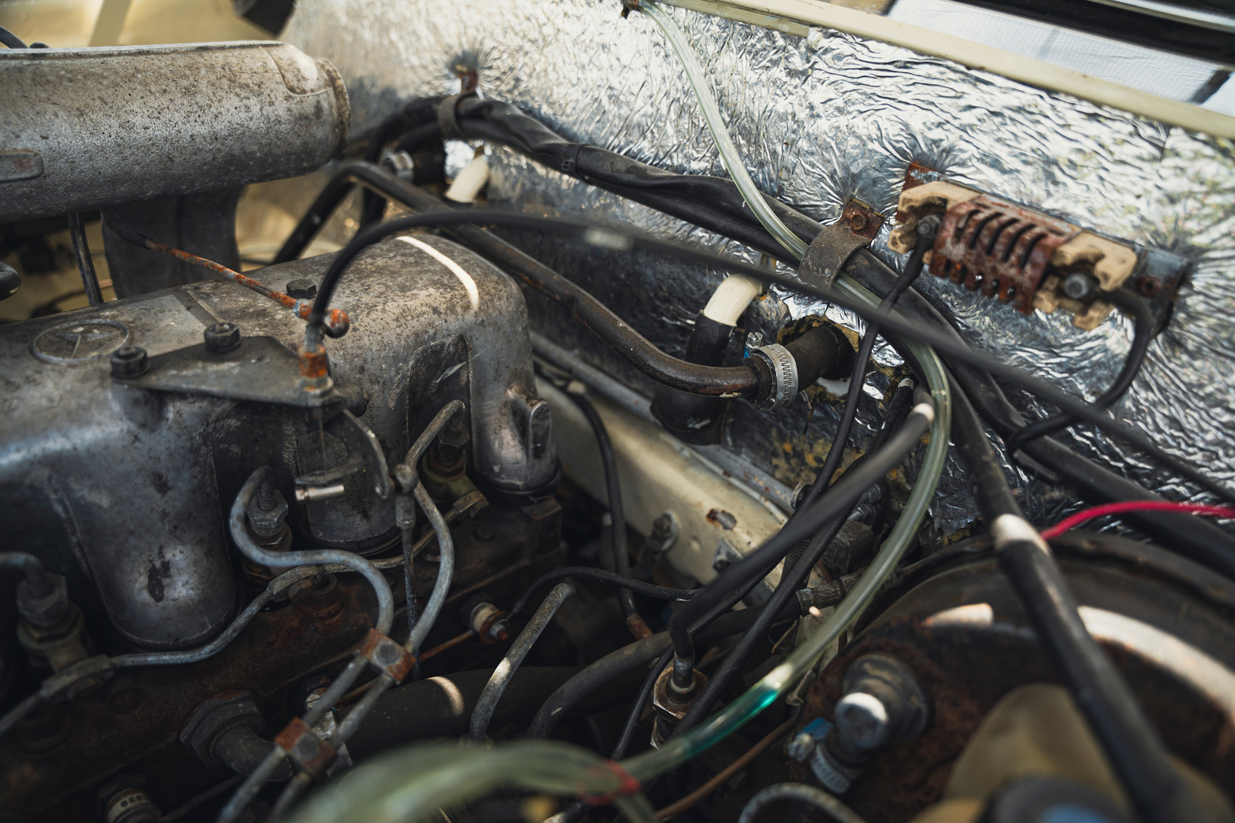 Image of 1966 Mercedes-Benz 200 D "Heckflosse" mechanics