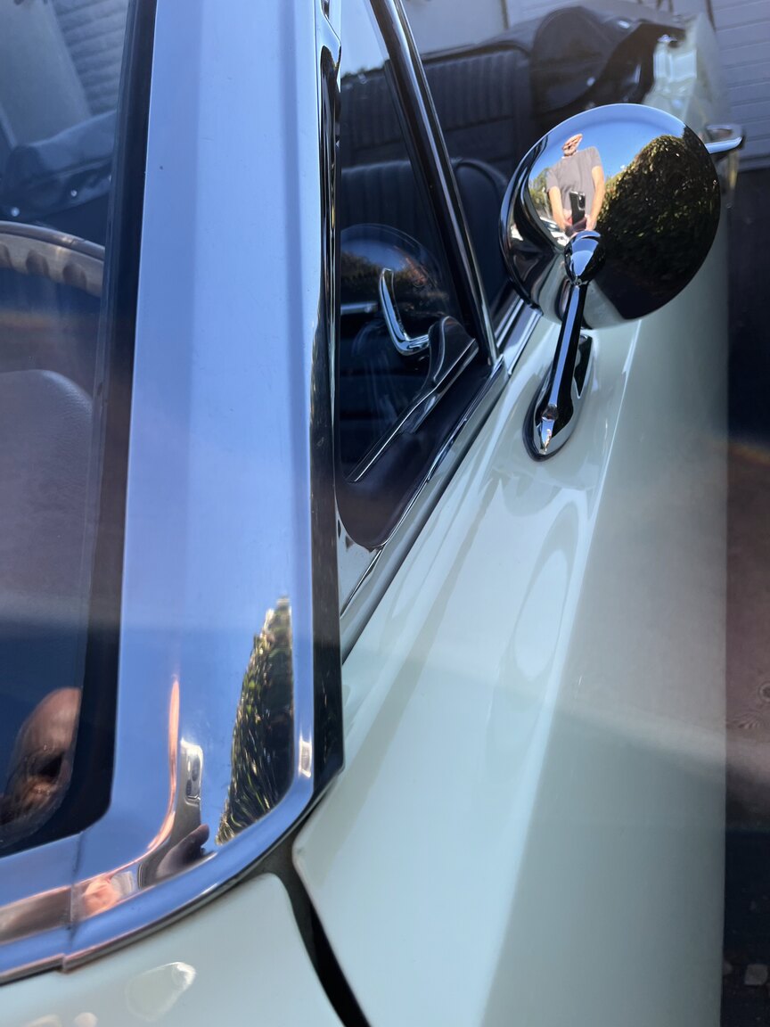 Exteriörbild på 1966 Ford Mustang Cabriolet 289cui