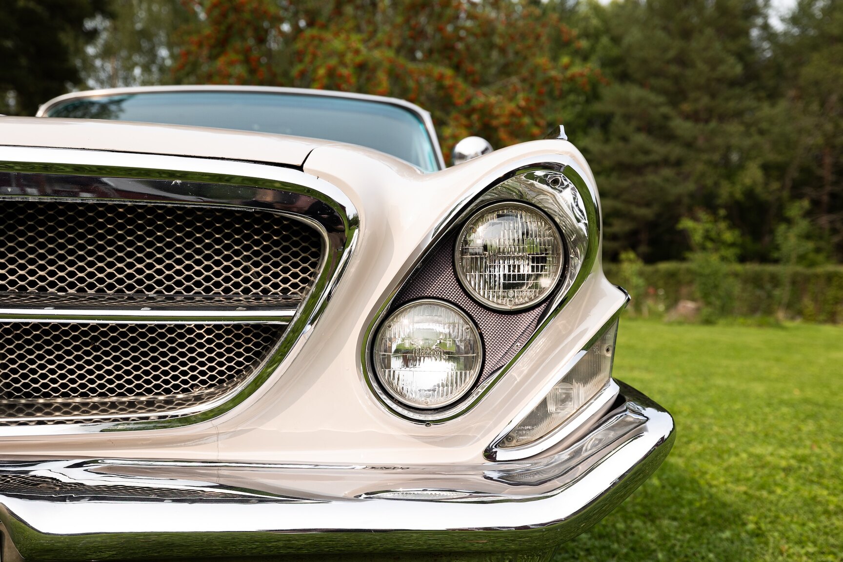 Exterior image of 1962 Chrysler New Yorker