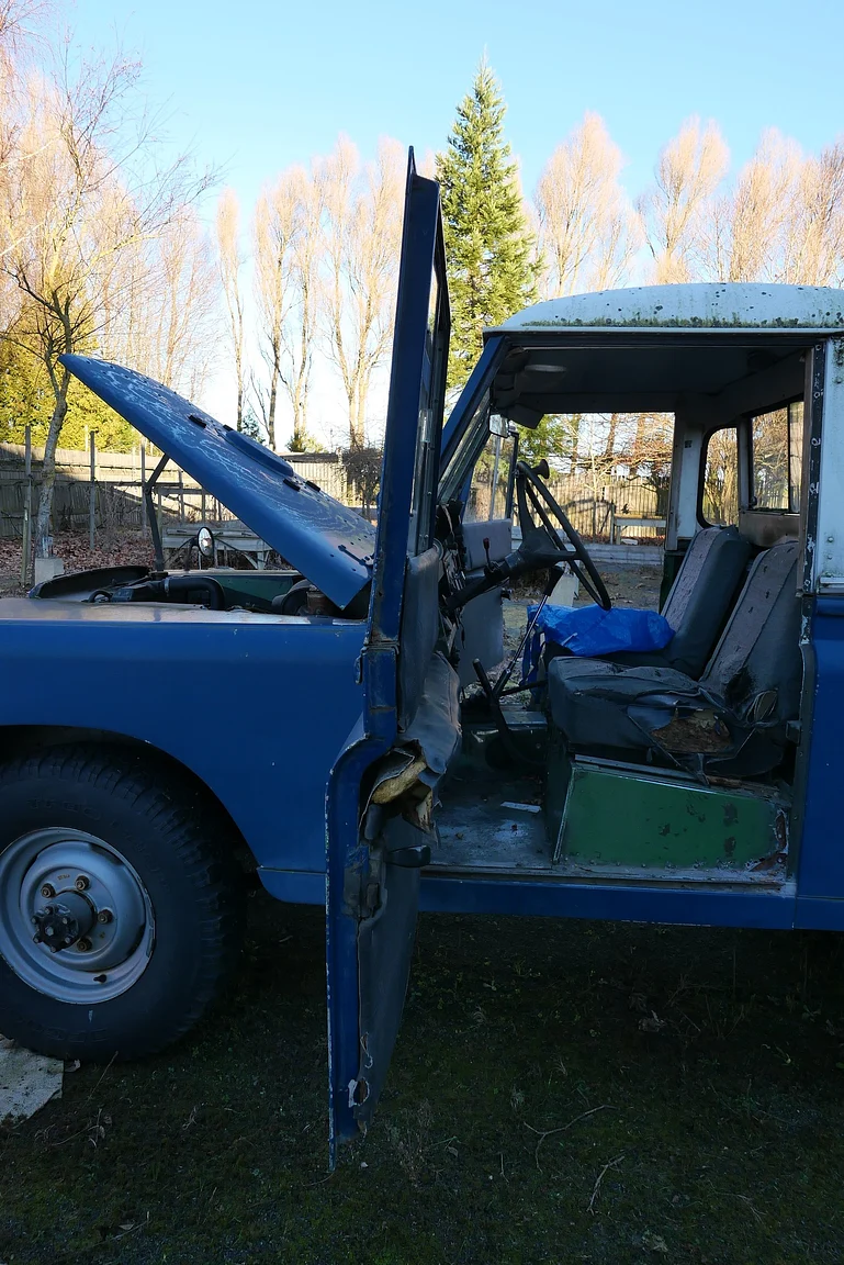 Innenraumfoto von 1970 Land Rover Series 2 88 Pick up (19)