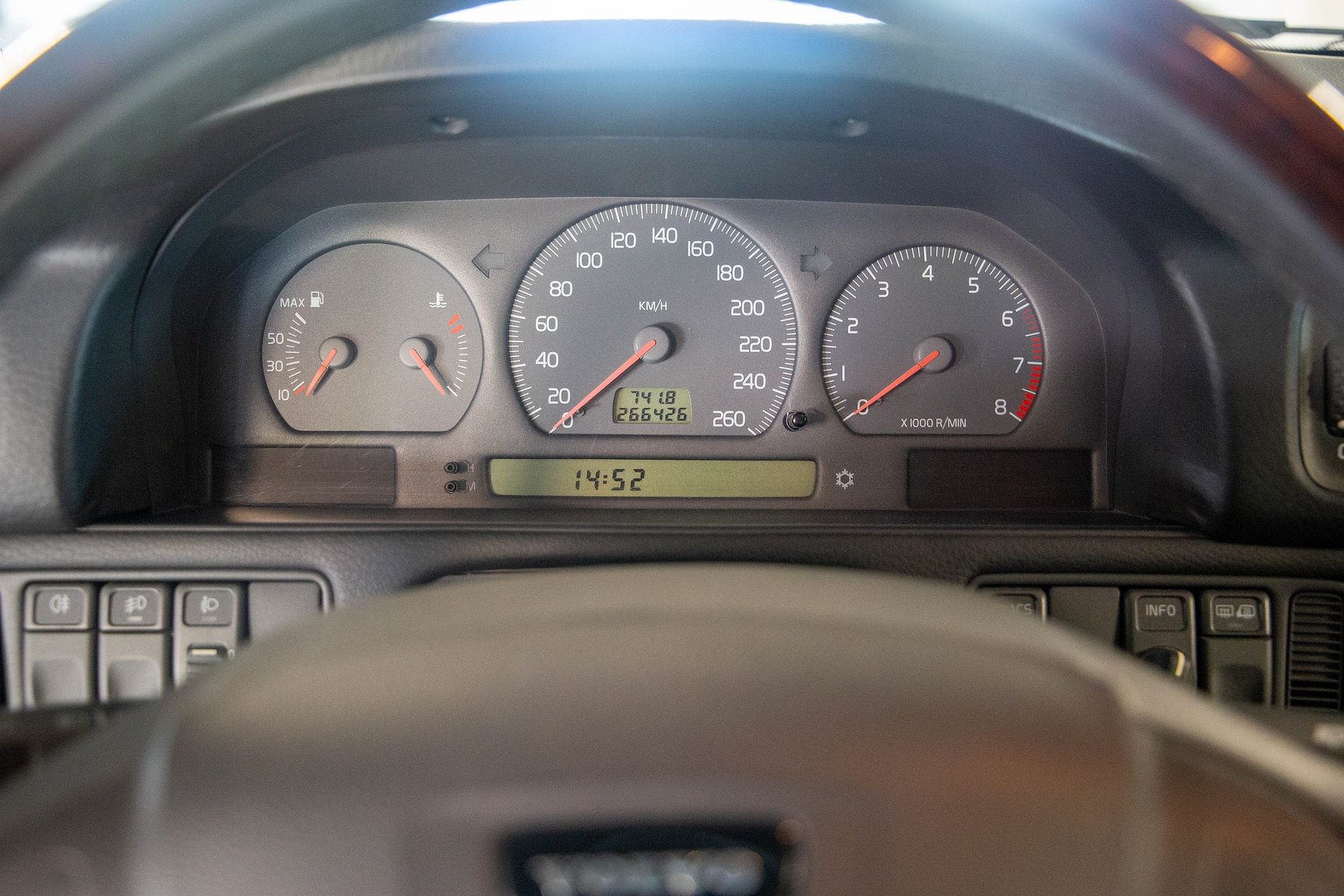 Interior image of 1999 Volvo C70 2.5 T Manuell