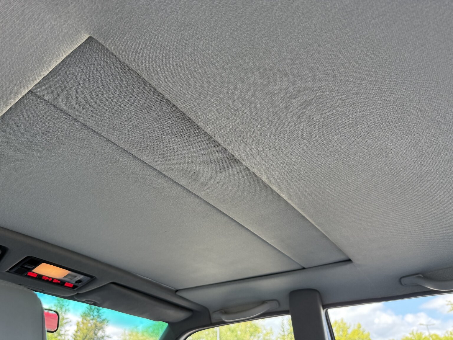 Interior image of 1991 Mercedes-Benz 300 E-24