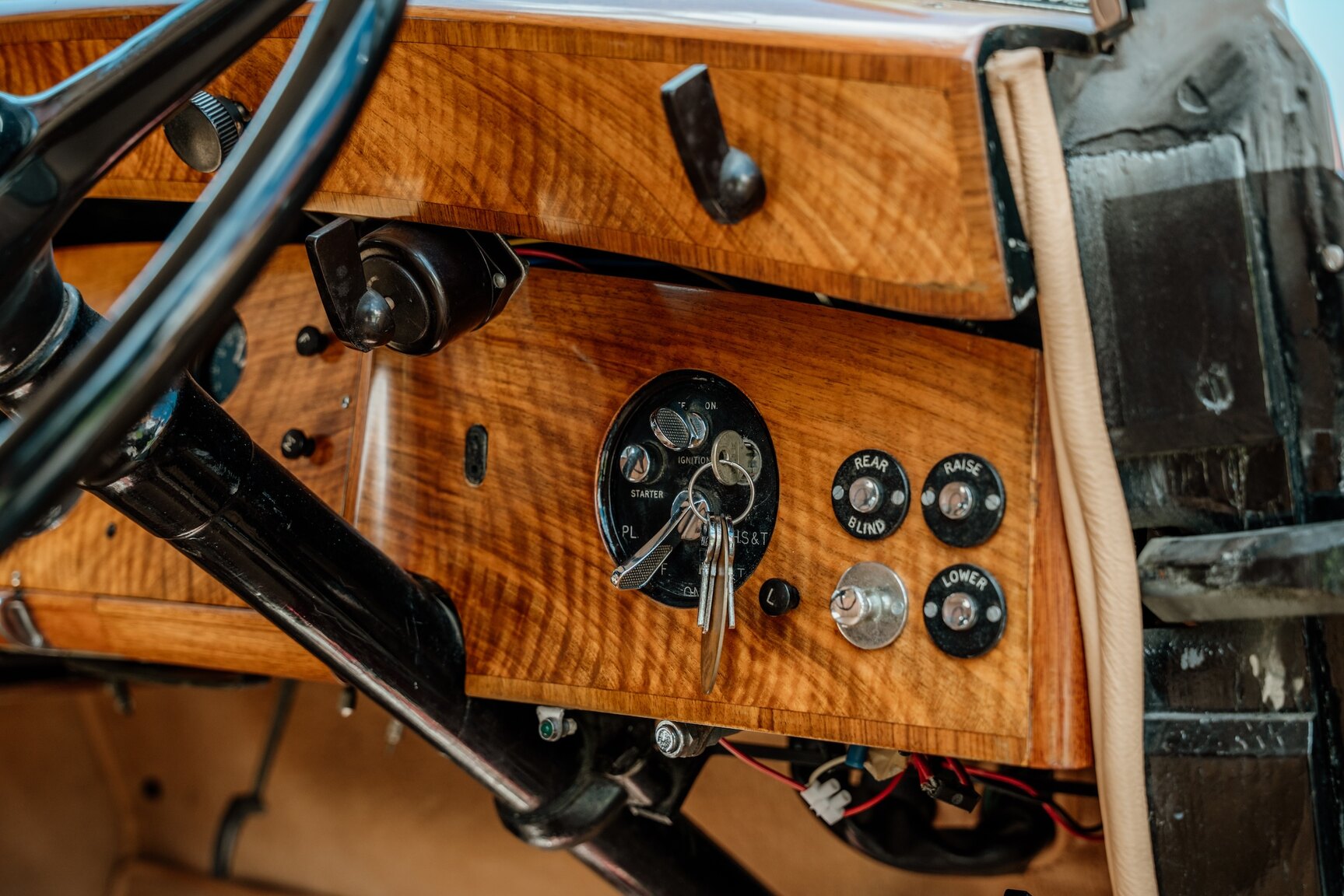 Interior image of 1949 Rolls Royce Silver Wraith