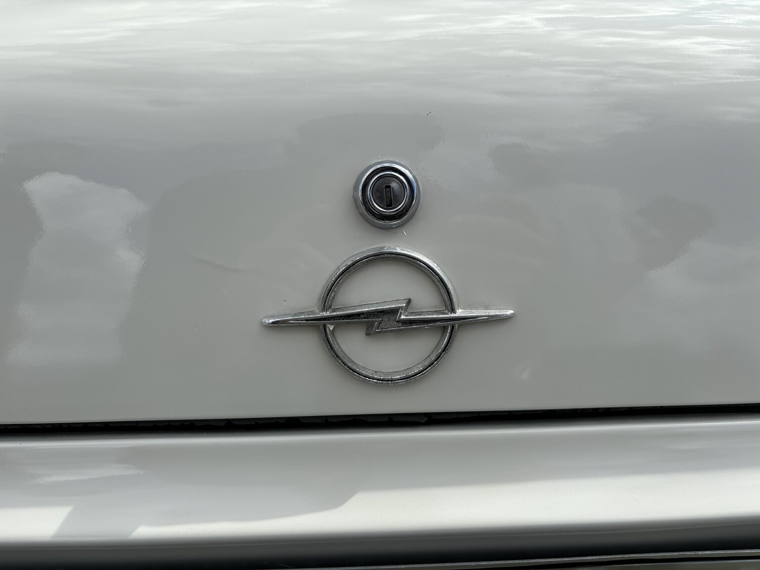 Aussenfoto 1965 Opel Record Deluxe