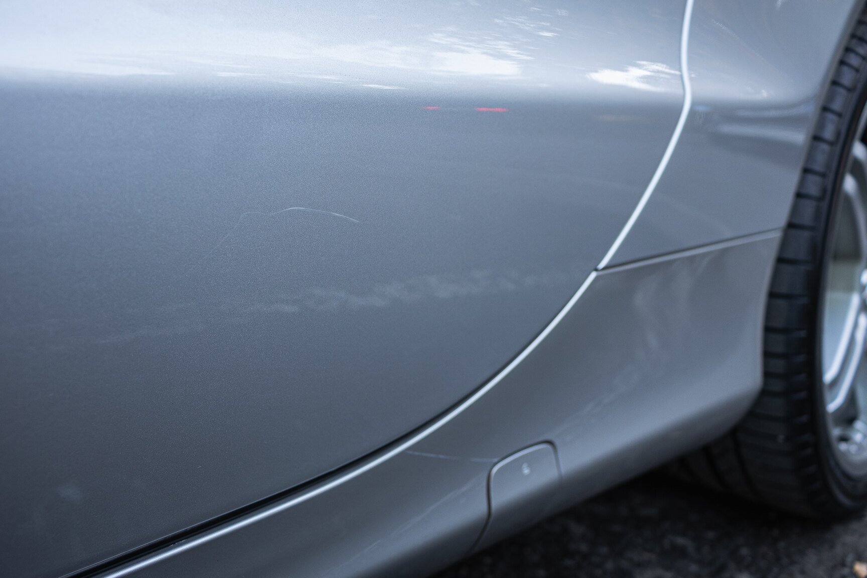 Exterior image of 2002 Mercedes-Benz SL 500